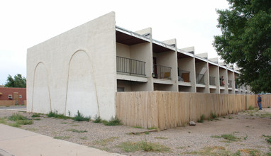 1515 8th St NW in Albuquerque, NM - Foto de edificio - Building Photo