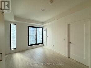 20 Soudan Ave in Toronto, ON - Building Photo - Building Photo