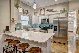 2211 TX-361 in Port Aransas, TX - Foto de edificio - Building Photo