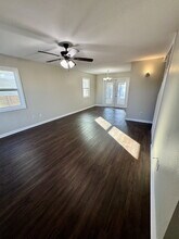 1506 Pennsylvania Ave in Lynn Haven, FL - Foto de edificio - Building Photo