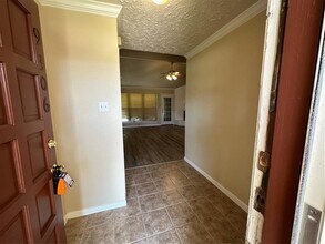 9306 Bollingbrook Dr in Houston, TX - Building Photo - Building Photo