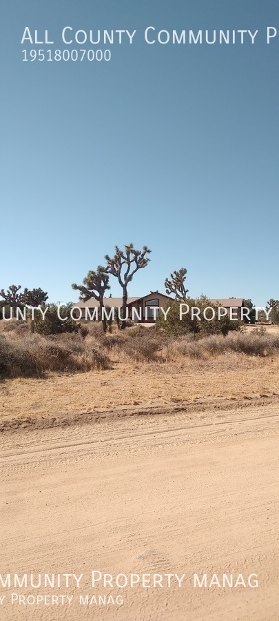 56695 Kalan Ct in Yucca Valley, CA - Foto de edificio - Building Photo