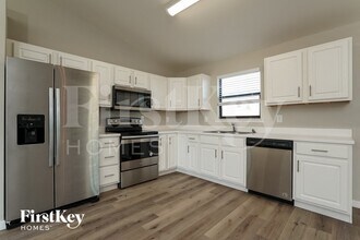 3008 25th St SW in Lehigh Acres, FL - Building Photo - Building Photo