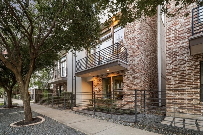 property at 1717 Silver St