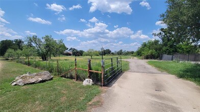 113 Draper Ln in Liberty Hill, TX - Building Photo - Building Photo