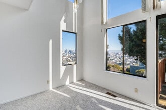 621 Sanchez St in San Francisco, CA - Building Photo - Building Photo