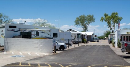 6308 S Nogales Hwy in Tucson, AZ - Building Photo - Building Photo