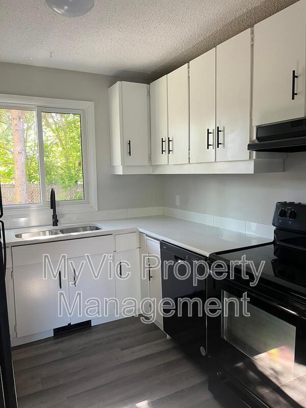 11734-11139 139 Ave NW in Edmonton, AB - Building Photo - Building Photo