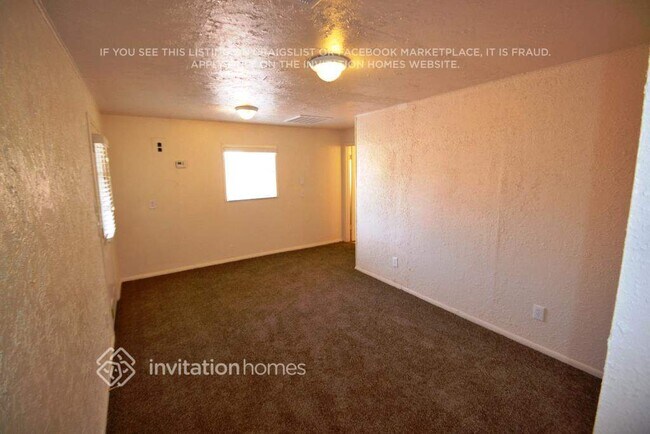 9009 N 56th Ave in Glendale, AZ - Foto de edificio - Building Photo