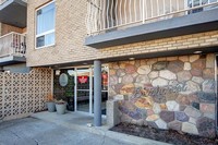 Birchcrest Estates in Calgary, AB - Building Photo - Building Photo