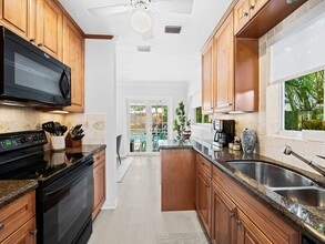 1900 NE 19th St in Fort Lauderdale, FL - Foto de edificio - Building Photo