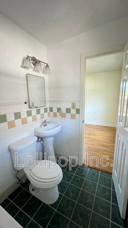 3821 Woodleigh St in Houston, TX - Building Photo - Building Photo