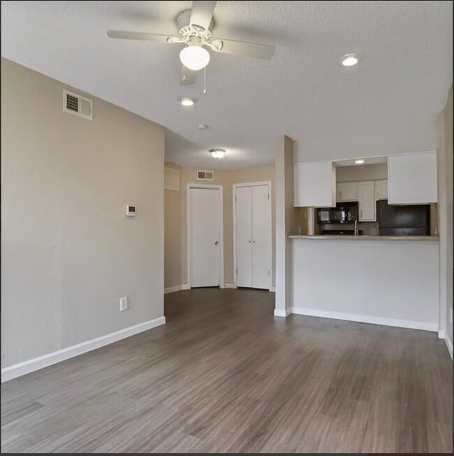 property at 9520 Royal Ln