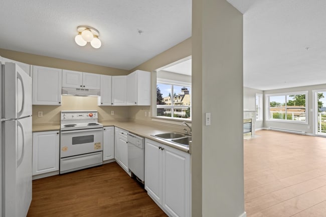 650 Prideaux St in Nanaimo, BC - Building Photo - Building Photo