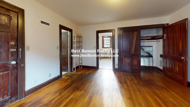 20 W Wyoming Ave in Melrose, MA - Building Photo - Building Photo