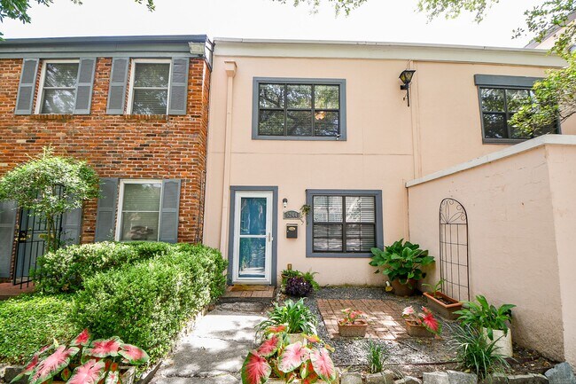property at 5244 Arboles Dr