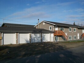 2602 Gillam Way, Unit 4 in Fairbanks, AK - Building Photo