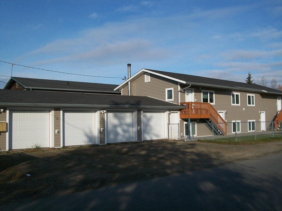 2602 Gillam Way, Unit 4 in Fairbanks, AK - Building Photo