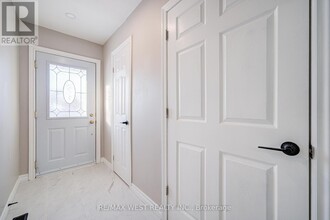 14 Coxworth Crescent in Toronto, ON - Building Photo - Building Photo