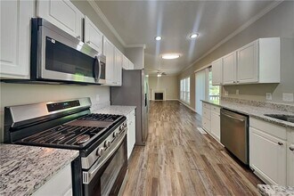 2875 White Blossom Ln in Suwanee, GA - Building Photo - Building Photo