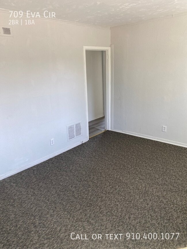 709 Eva Cir in Spring Lake, NC - Building Photo - Building Photo