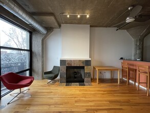 1001 W 15th St in Chicago, IL - Building Photo - Building Photo