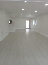 7440 SW 105th Pl in Miami, FL - Building Photo - Building Photo