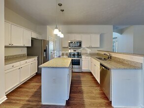 2961 Belfaire Lake Dr in Dacula, GA - Building Photo - Building Photo