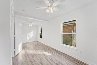 1509 Stanton St in Alvin, TX - Building Photo - Building Photo