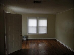 5600 Community Dr in Houston, TX - Building Photo - Building Photo