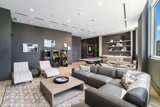 251 NE 20th St in Miami, FL - Foto de edificio - Building Photo