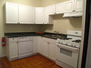 205 W 29th St, Unit 1 in Baltimore, MD - Building Photo - Building Photo