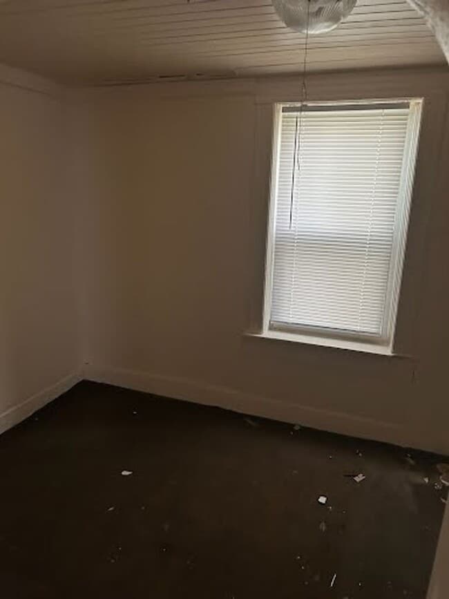 property at 2478 S 5th Pl