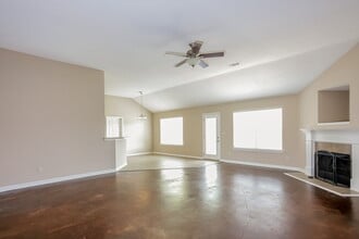 6257 Saddletrail Dr in Olive Branch, MS - Building Photo - Building Photo