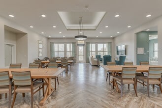 Legacy Ranch at Dessau East in Pflugerville, TX - Foto de edificio - Building Photo