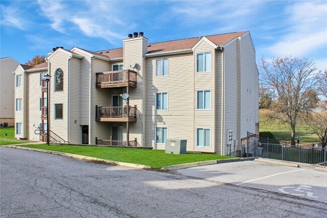 17048 Sandalwood Creek Dr in Wildwood, MO - Building Photo - Building Photo