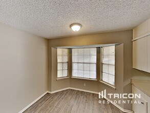 9941 Farmington Dr in Benbrook, TX - Building Photo - Building Photo