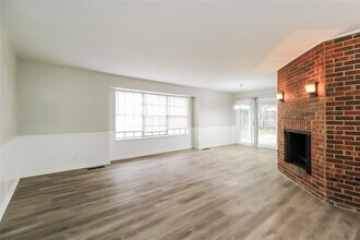 2904 Huntleigh Dr in The Village, OK - Building Photo - Building Photo