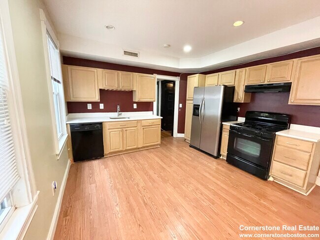 10 Bucknam St, Unit 2