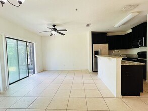 1651 Smokey Oak Way in Longwood, FL - Building Photo - Building Photo