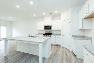 1926 Frisco Wy in Suwanee, GA - Building Photo - Building Photo