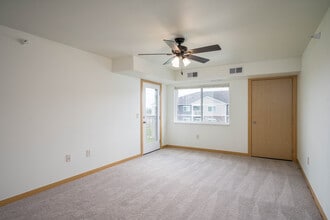 Hickory Grove in Belle Plaine, MN - Foto de edificio - Interior Photo