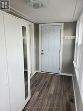 22 Concord Ave in St Catharines, ON - Building Photo - Building Photo