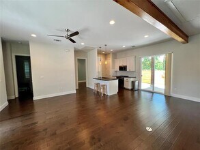 1126 Linden St in Austin, TX - Building Photo - Building Photo