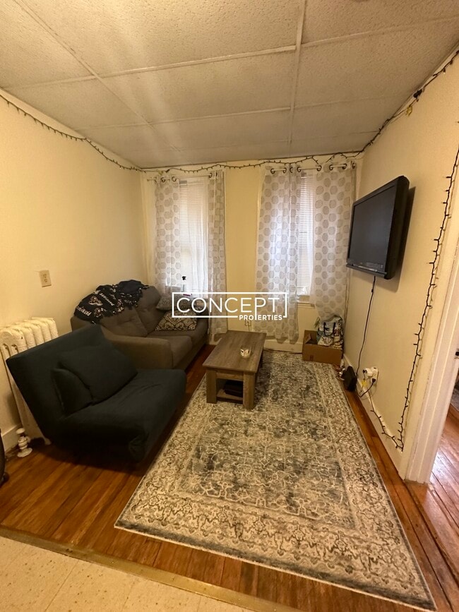 property at 7 Myrtle St