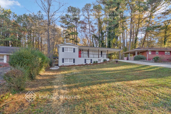 property at 3715 Wisteria Ln SW