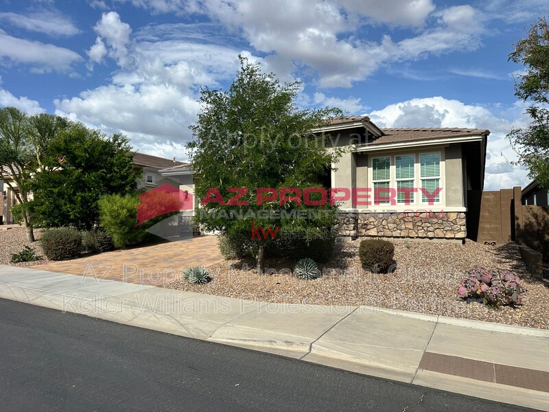 30853 N 137th Ave in Peoria, AZ - Building Photo