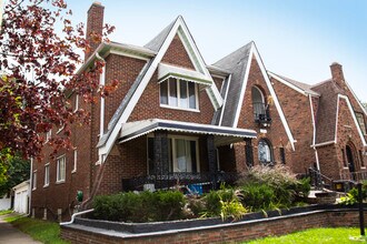 17614 Roselawn St, Unit Roselawn in Detroit, MI - Foto de edificio - Building Photo