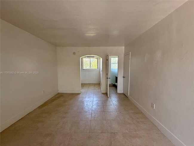 5305 Biscayne Blvd in Miami, FL - Building Photo - Building Photo
