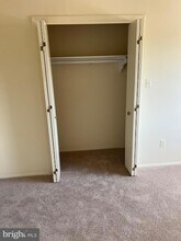 2025 N Lincoln St, Unit 104 in Arlington, VA - Foto de edificio - Building Photo